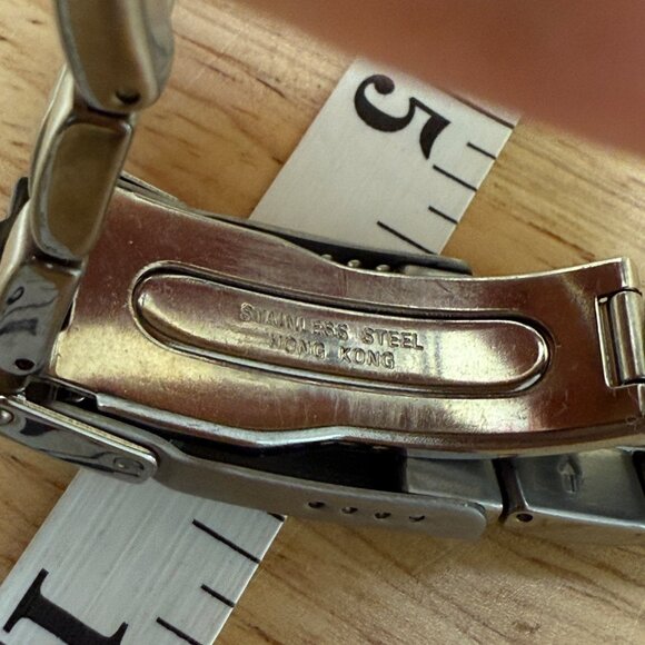 Kenneth Cole Mens Stainless Steel Chronograph Watch Silver Dial Date NOT TESTED - Picture 8 of 15